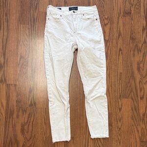 High waisted White Jeans